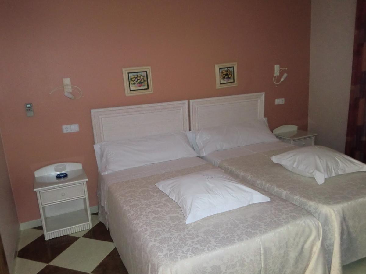 Hotel Gasaqui Ayelo de Malferit Ruang foto